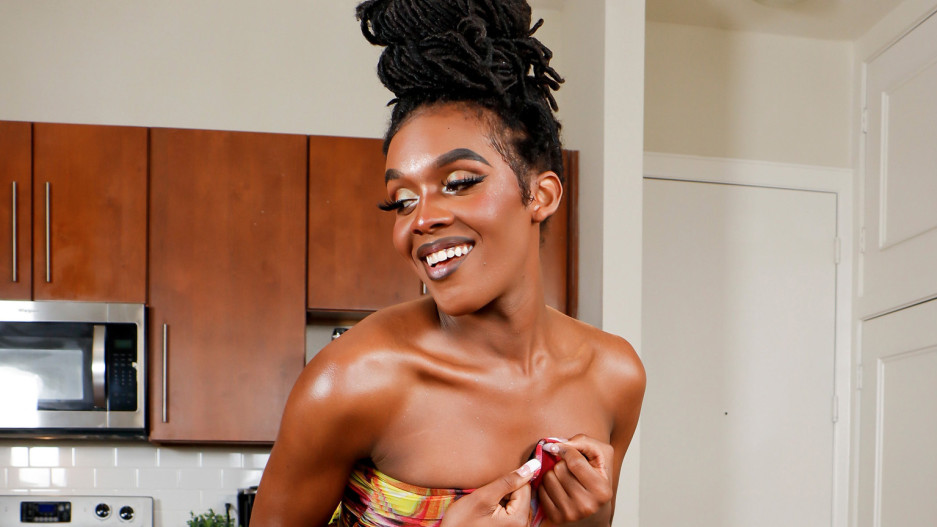 FreakofdaweekK is GirlofdaMonth