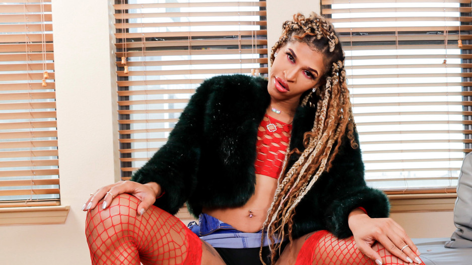 Mariah Island Fucks And Gets Fucked!