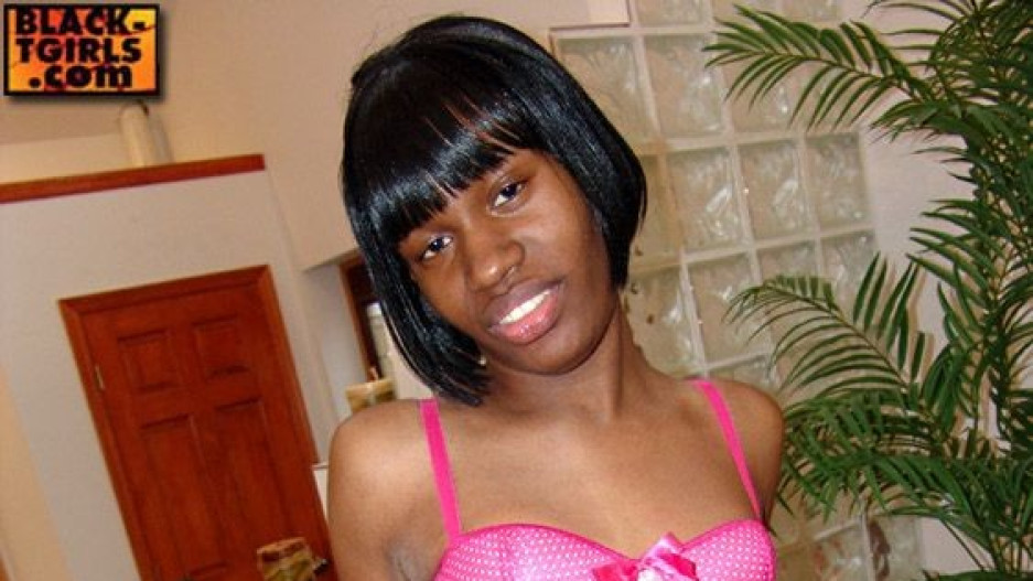 Meet Sexy Nisha!