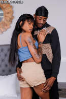 Real Heat, Authentic Sex