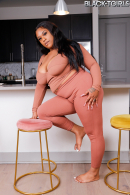 Dlondonn - Back & Bodacious